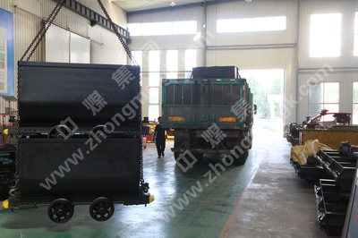 中煤集團一批固定式礦車發(fā)往河南